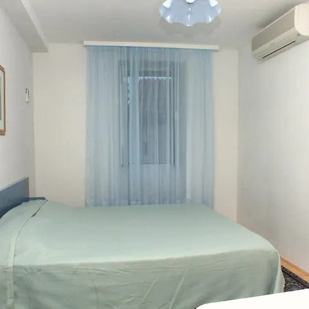 Apartment Studio Komiza 2429d *